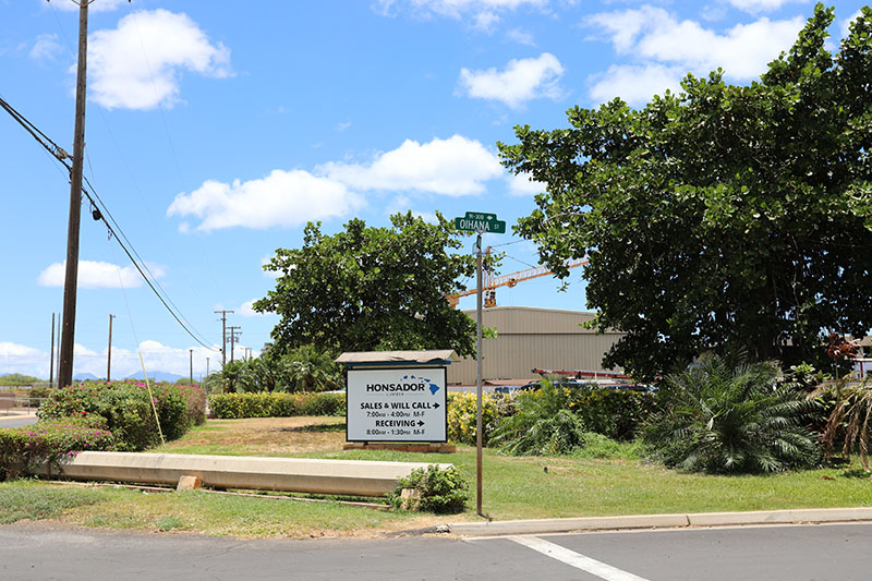 Oahu location sign